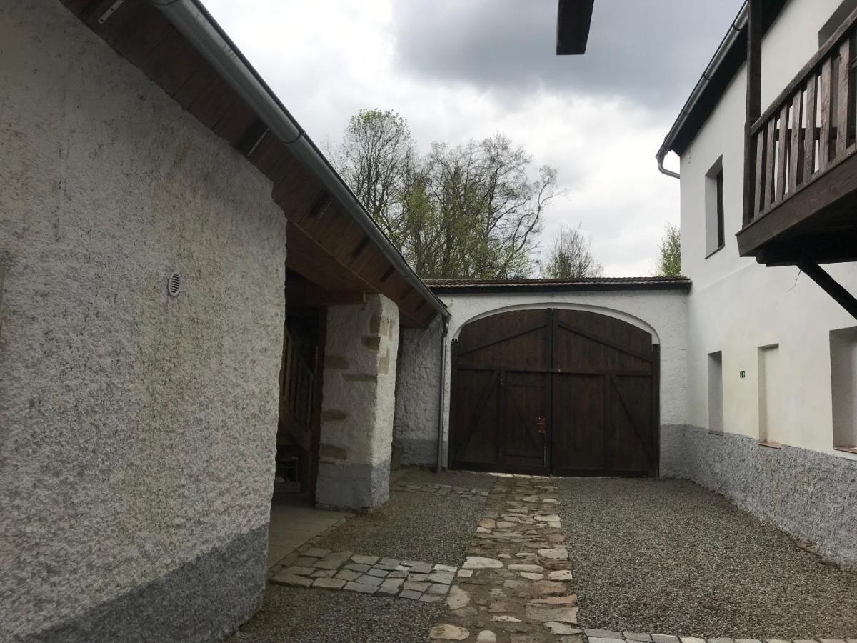 Statek U Potoka Vila Vimperk Exterior foto